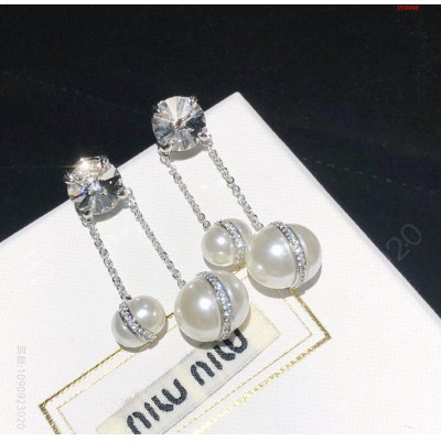 MiuMiu缪缪新款施华洛世奇 高仿名牌耳钉 精仿名牌耳钉 原版名牌耳钉 A货名牌耳钉 原单名牌耳钉