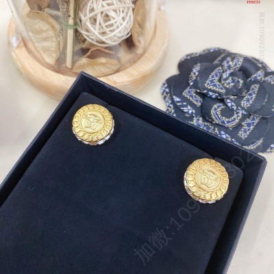 范思哲新款耳钉热销款上新同步专柜高端品质经 高仿名牌耳钉 精仿名牌耳钉 原版名牌耳钉 A货名牌耳钉 原单名牌耳钉