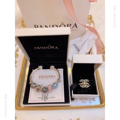 潘多拉手链手镯Pandora手链抖音网 高仿名牌耳钉 精仿名牌耳钉 原版名牌耳钉 A货名牌耳钉 原单名牌耳钉