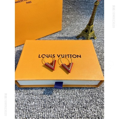 LV路易威登V字红色耳环高端定制优雅 高仿名牌耳钉 精仿名牌耳钉 原版名牌耳钉 A货名牌耳钉 原单名牌耳钉