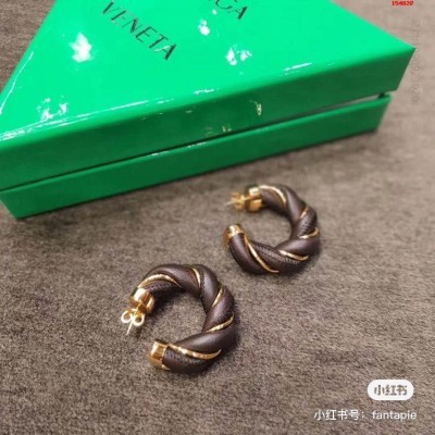 BottegaVeneta最近很火的 高仿名牌耳钉 精仿名牌耳钉 原版名牌耳钉 A货名牌耳钉 原单名牌耳钉