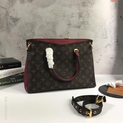 PALLAS配皮系列 紫红時 lv女包官网旗舰店 精仿LV女包 原版LV路易威登女包 A货LV女包 高仿LV女包 原单LV女包