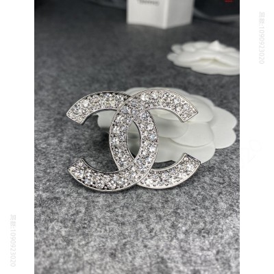 爆款回货了小香双排钻双c胸针高端品质 高仿品牌胸花 精仿品牌胸花 原版品牌胸花 A货品牌胸花 原单品牌胸花