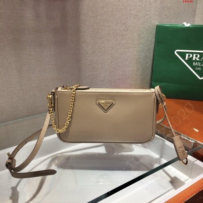 独家首发新款1BH171采用进口高光十字 高仿名牌包包 A货品牌女包