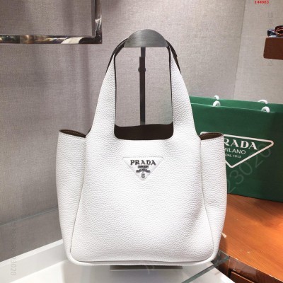 菜篮子新款水桶包1BG3352023最新 高仿名牌包包 A货品牌女包