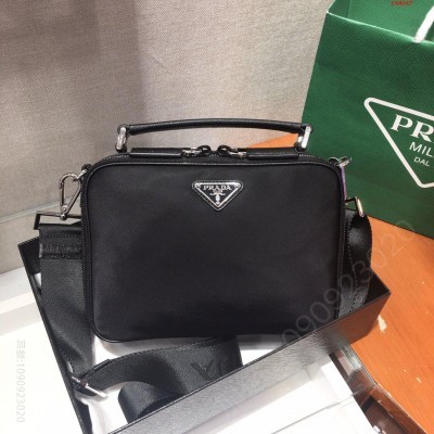 新款盒子包最新男款2VH069原单货采用进 高仿名牌包包 A货品牌女包