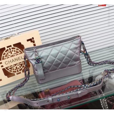 91810⬇️Chanel20cm流浪包, 高仿香奈儿包包怎么买、价位大揭秘，省钱必看！ 原单香奈儿包包 高仿香奈儿女包 精仿香奈儿女包 原版香奈儿包包