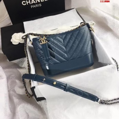流浪包V格，CHANEL：,高仿香奈儿女包 高仿香奈儿包包怎么买、价位大揭秘，省钱必看！ 原单香奈儿包包 高仿香奈儿女包 精仿香奈儿女包 原版香奈儿包包