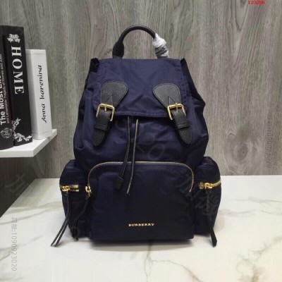 Burberry 巴宝莉专柜新款军旅背包， 高仿巴宝莉包包货源 原单巴宝莉包...