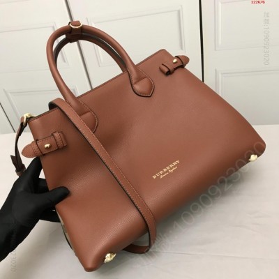 Burberry博柏利B家经典爆款巴宝莉托特 高仿巴宝莉包包货源 原单巴宝莉包包 精仿巴宝莉女包 原版巴宝莉包包