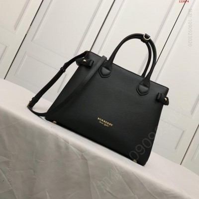 Burberry博柏利B家经典爆款巴宝莉托特 高仿巴宝莉包包货源 原单巴宝莉包包 精仿巴宝莉女包 原版巴宝莉包包