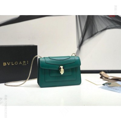 小牛皮 Bvlgari 宝格丽专柜新款标志性 网上哪里有卖高仿宝格丽包包? 原单宝格丽女包 精仿宝格丽女包 原版宝格丽女包 A货宝格丽女包