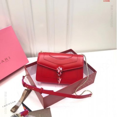 BVLGARI 宝格丽闪电吊坠限量款单层蛇头包 原单宝格丽包包和官网正品包包有什么区别?