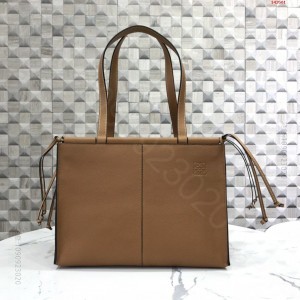 LowCushiontotebag 高仿罗意威包包和官网正品包包有什么区别?...