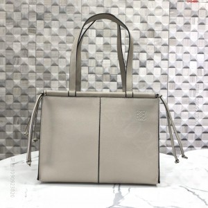 LowCushiontotebag 高仿罗意威包包和官网正品包包有什么区别?...