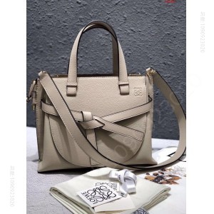 Loewe 罗意威专柜最新款Gate 高仿罗意威包包批发货源 精仿罗意威女包 原版罗意威女包 A货罗意威女包 原单罗意威女包
