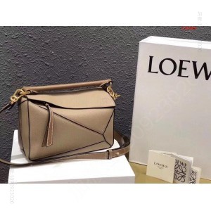 LOEWE 罗意威专柜经典爆款Puzzl 高仿罗意威女包什么价格 精仿罗意威女包 原版罗意威女包 A货罗意威女包 原单罗意威包包