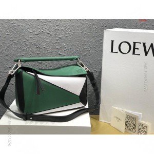 LOEWE 罗意威专柜经典爆款Puzzl 高仿罗意威女包什么价格 精仿罗意威...