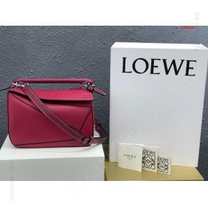LOEWE 罗意威专柜经典爆款Puzzl 高仿罗意威包包价格怎么样 精仿罗意威女包 原版罗意威女包 A货罗意威女包 原单罗意威包包