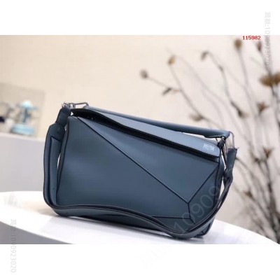 中号 Loewe （雾霾蓝）Puzzle 高仿罗意威包包2023经典款 精仿罗意威女包 原版罗意威女包 A货罗意威女包 原单罗意威包包