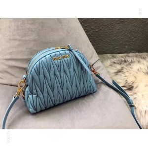 MIUMIU 谬谬专柜新款小号羊皮月牙包 原单缪缪包包