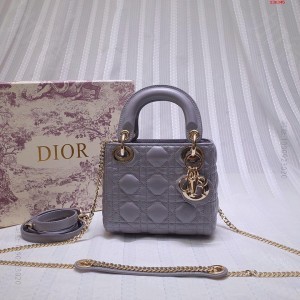 海外顶级原单LadyDior 高仿迪奥包包和正品有什么区别 精仿迪奥女包 原...