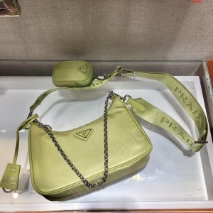 爆款新色新款 A货普拉达女包 原单普拉达