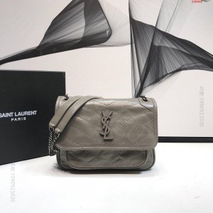 YSL 圣罗兰专柜最新单品Niki小号 高仿圣罗兰包包值得买吗? 精仿圣罗兰...
