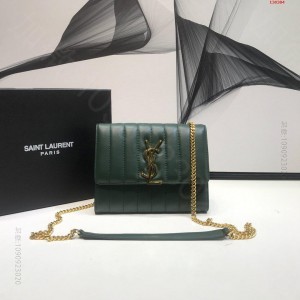 YSL 圣罗兰专柜同步新款Vicky翻盖 高仿圣罗兰包包值得买吗? 精仿圣罗...