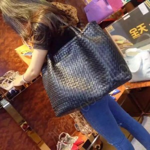 爆款火爆来袭经典女士单肩包实拍图 高仿宝缇嘉包包 精仿宝缇嘉女包 原版宝缇嘉女包 A货宝缇嘉女包 原单宝缇嘉女包