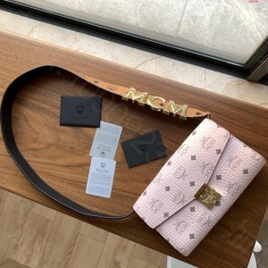 图片为中号MCM原单货新款信封链条翻盖 高仿MCM包包 精仿MCM女包 原版...