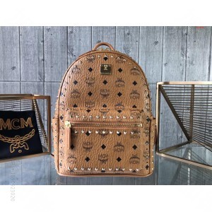 MCM新品速递 我们标志性的史塔克背包有一 高仿MCM包包 精仿MCM女包 原版MCM女包 A货MCM女包 原单MCM女包