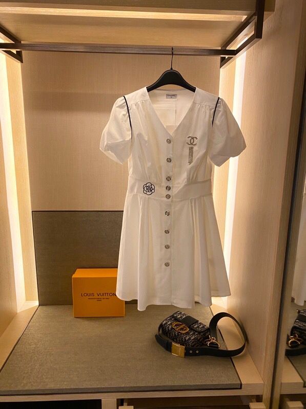 新款连衣裙chanel 白色精梳棉连衣裙