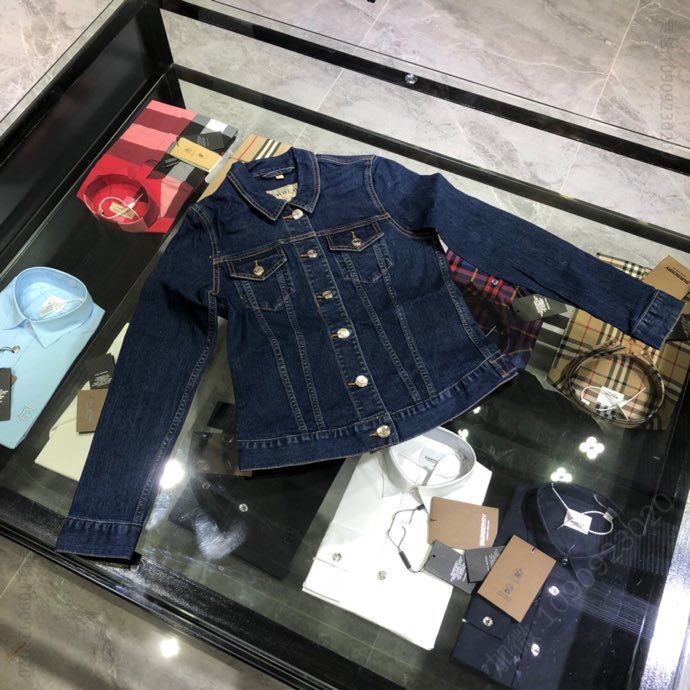 Bur绣章装饰女装牛仔外套