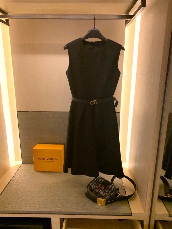 新款连衣裙CD无袖复合 显瘦小黑裙