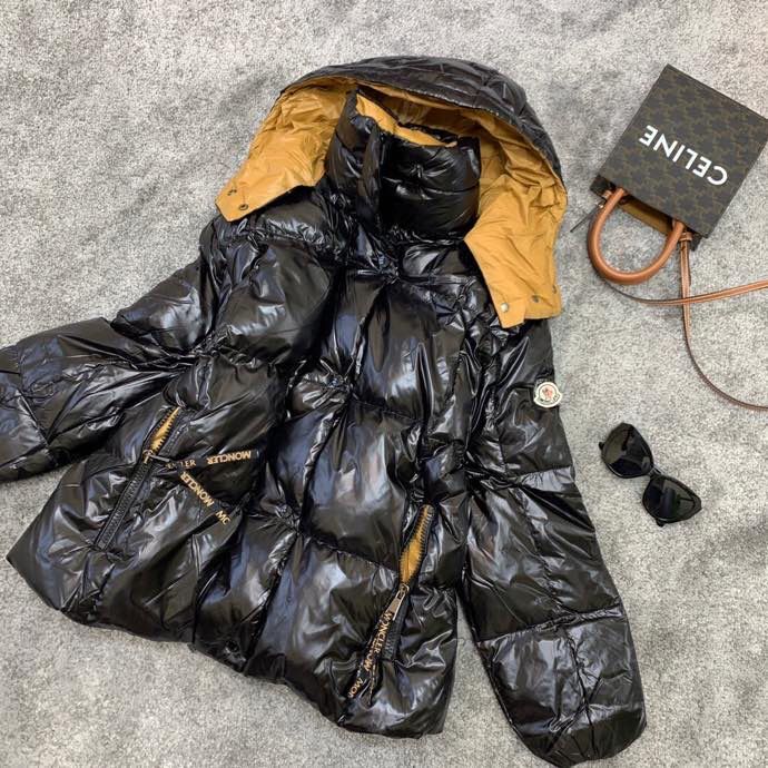 Moncler 代购级别 Parana系列蒙口羽绒服