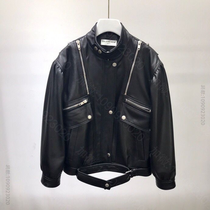 巴黎世家 20SS新版阔版机车服