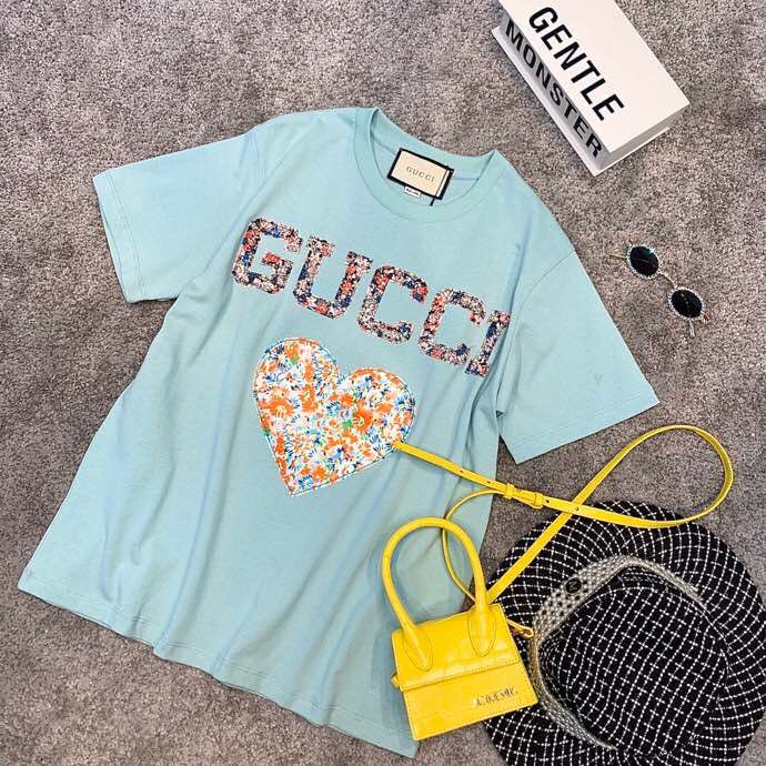 Gucci 20AW限量系列花卉爱心字母T恤