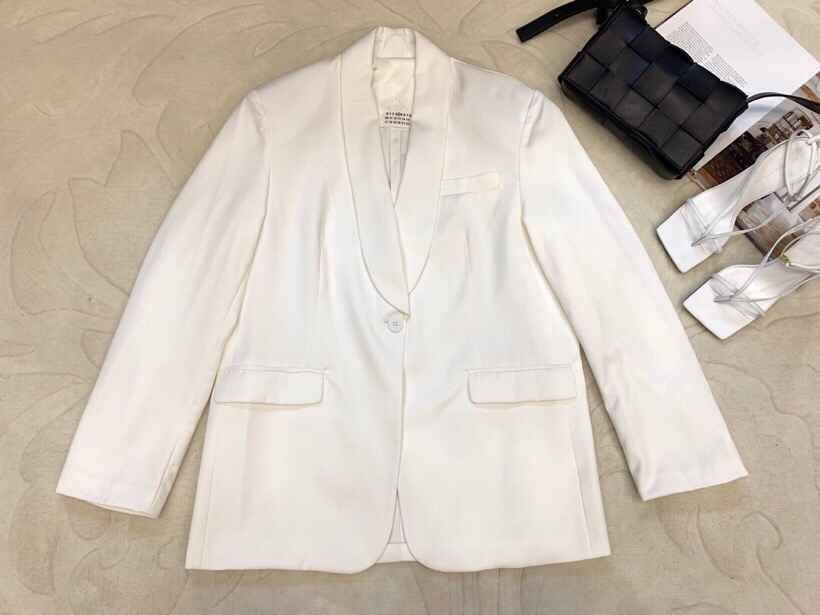 MAISON MARGIELA MM6 2023早秋专柜同步新款 白色简约廓形西装外套