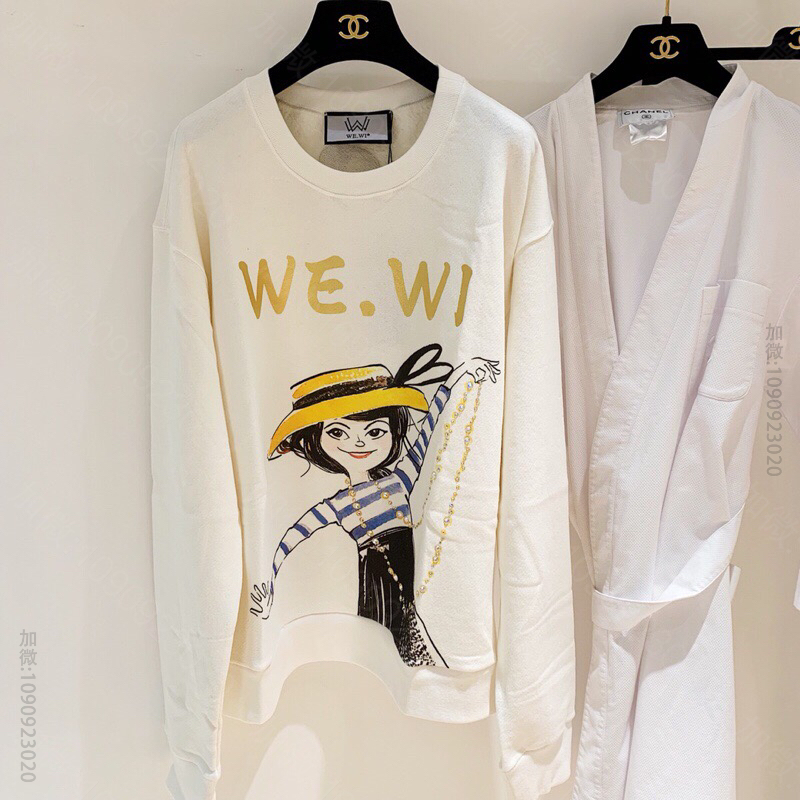 WEWI&COCO联名限定款致敬coco系列米白色卫衣