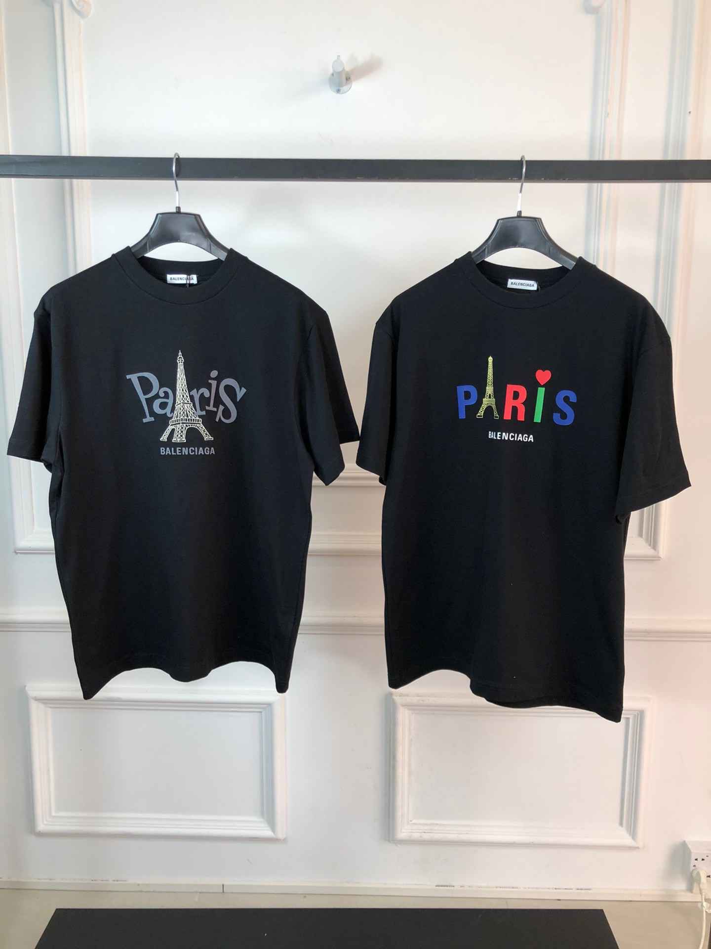 2023SS BB家黑色复古平织PARIS LOVE常规T恤