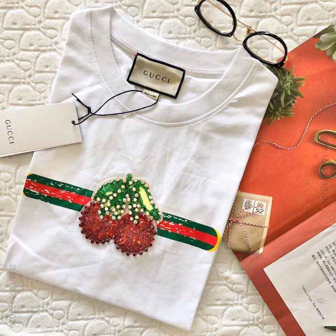 Gucci 2023早春系列新款独家定制珠片钻石绣花图案装饰短袖