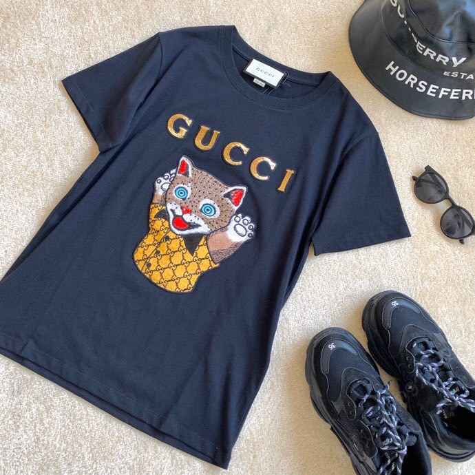 Gucci 2023ss 早春水溶刺绣猫咪T恤！珠片绣字母