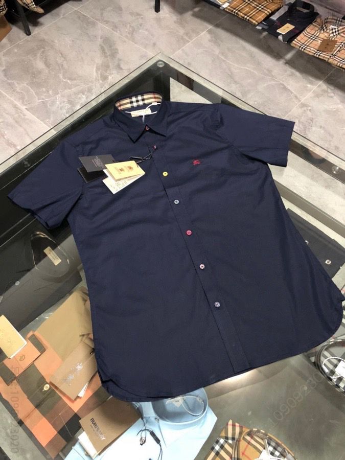 巴宝莉Burberry男士彩扣净色衬衫短衬衫