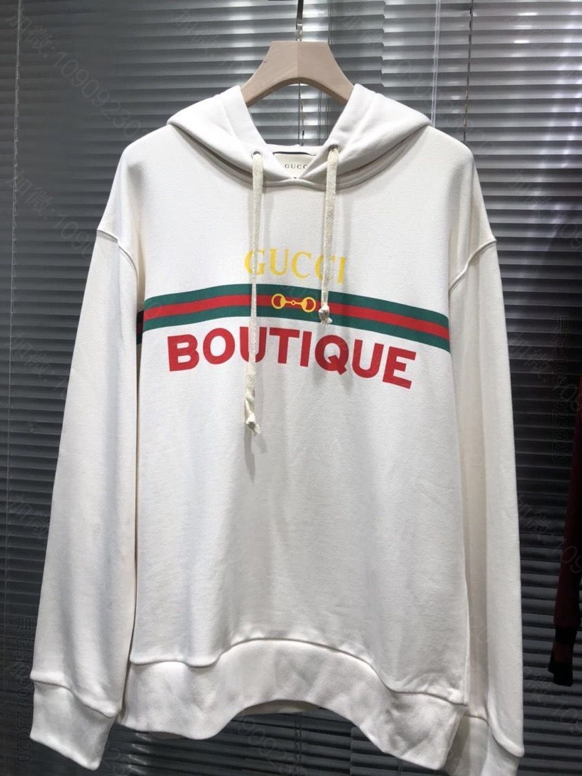 Gucci Boutique印花卫衣Boutique印花由品牌经典的马衔扣和...