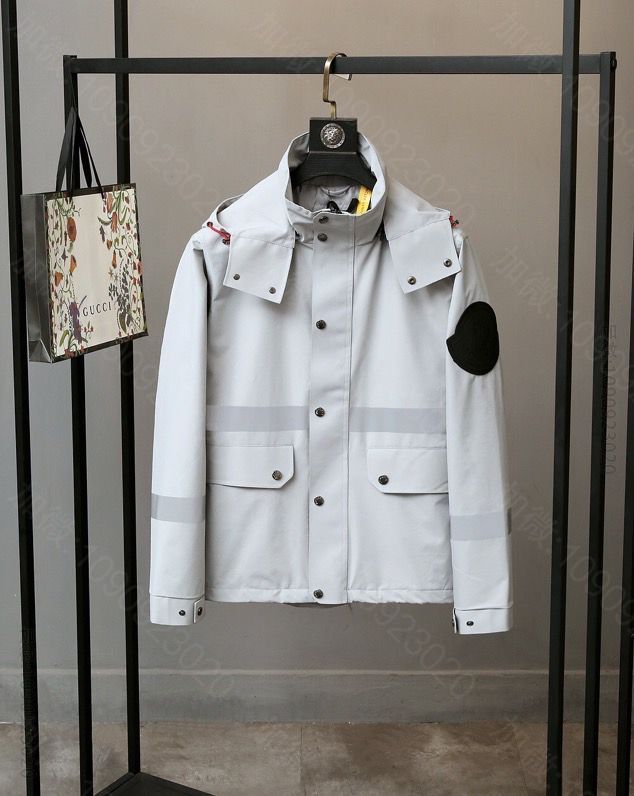 Moncler2023秋官网同步发售最新款外套