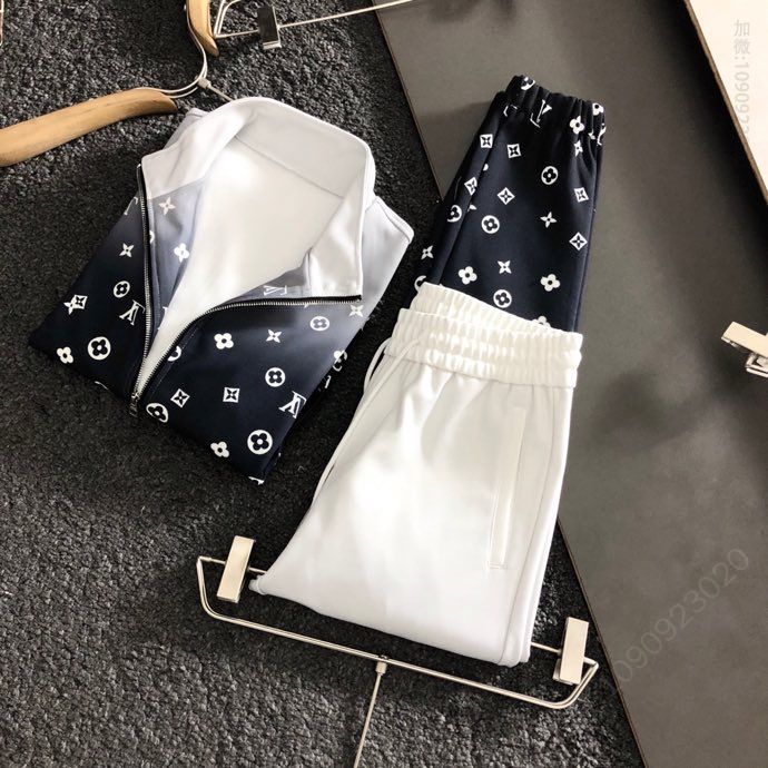 lv顶级浅白色立领满印花顶级工艺套装