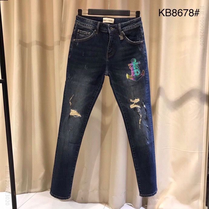巴宝莉 版型水洗牛仔裤