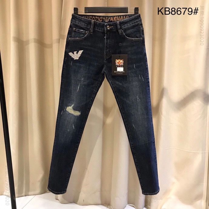 阿玛尼 版型水洗牛仔裤