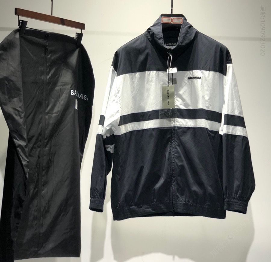 blsj巴黎家2023秋冬款 最新弹幕LOGO色织外套 冲锋衣